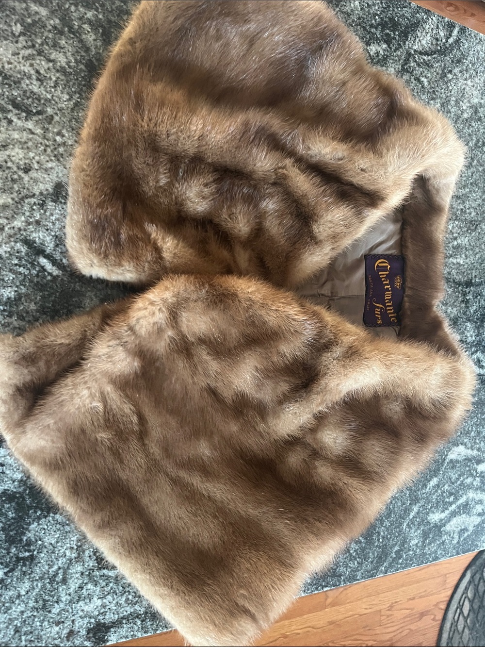 Luxurious Brown Mink Fur Shawl Wrap - Women's Evening Accessory - Picture 8 of 12